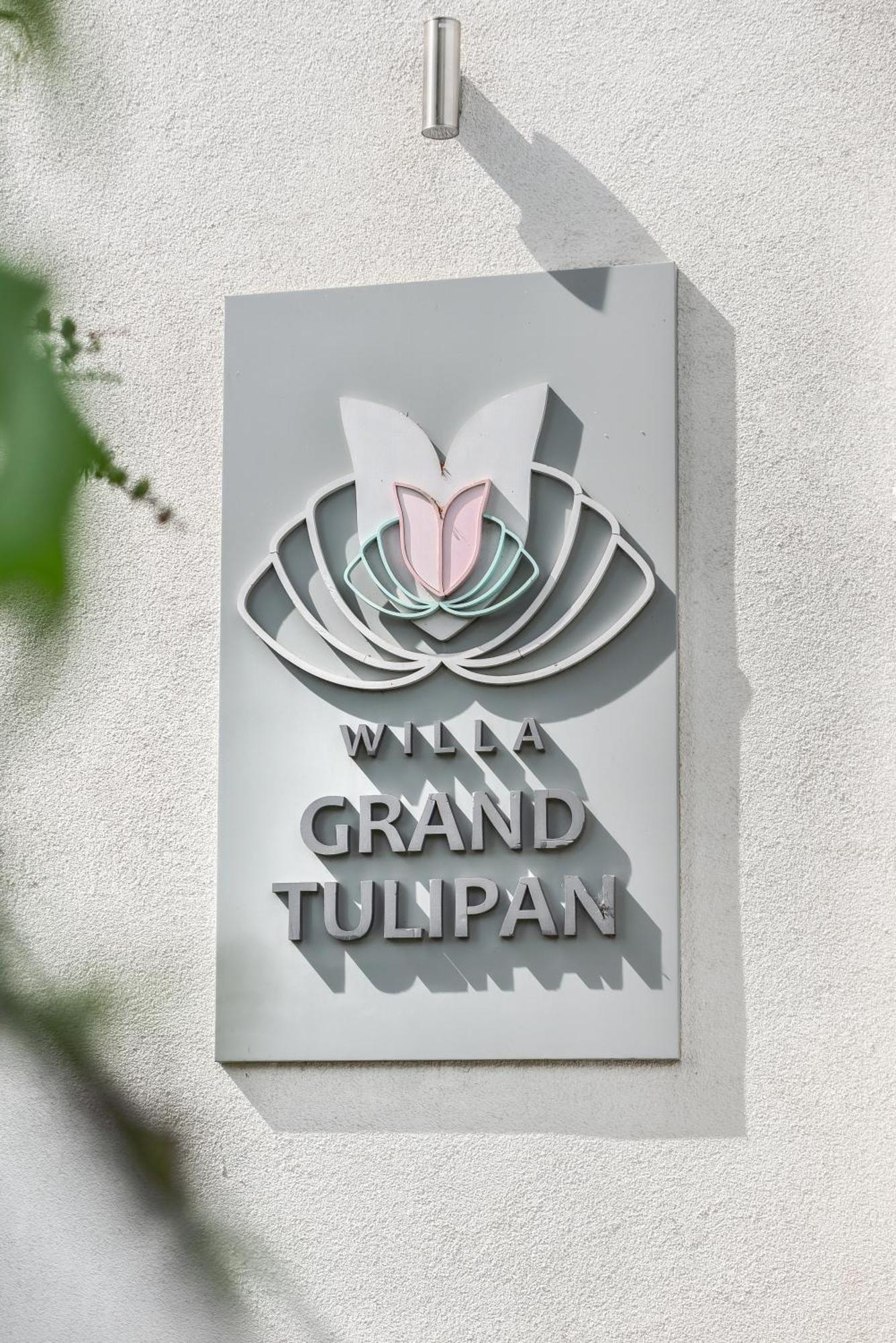 グディニャ Grand Tulipan Bed & Breakfast エクステリア 写真